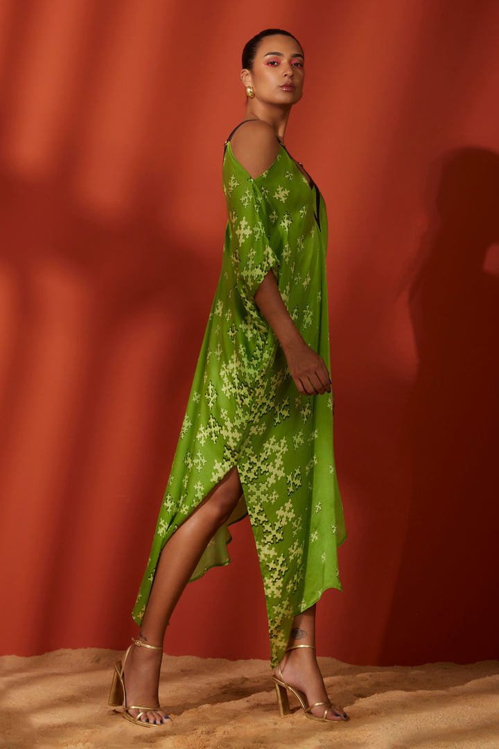 Green Makoto Glamorous Party Dresses for Women